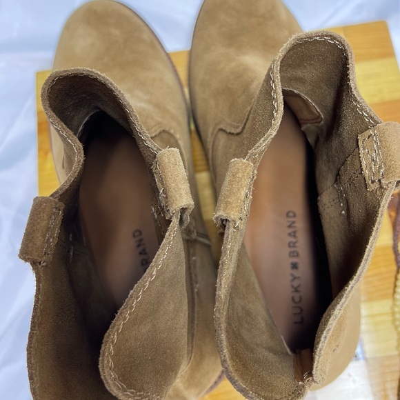 Lucky Brand Rhetty Soft Suede Leather Mid High Carmel Booties - NWOT! Si… - Picture 12 of 17